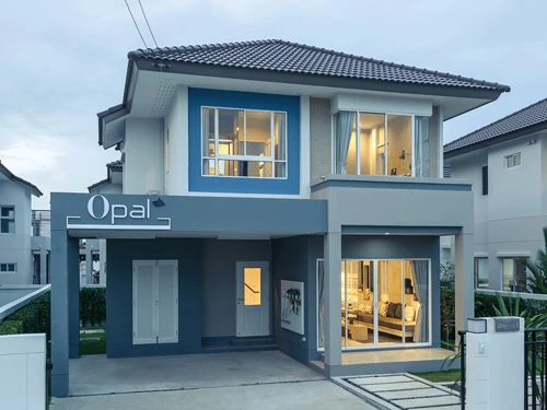 รูปภาพ เทรนดี้ ธารา ร่มเกล้า (Trendy Tara Romklao)