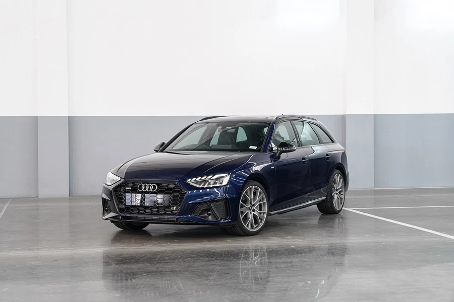 รูปภาพ อาวดี้ Audi A4 Avant 45 TFSI quattro S line Black Edition ปี 2020